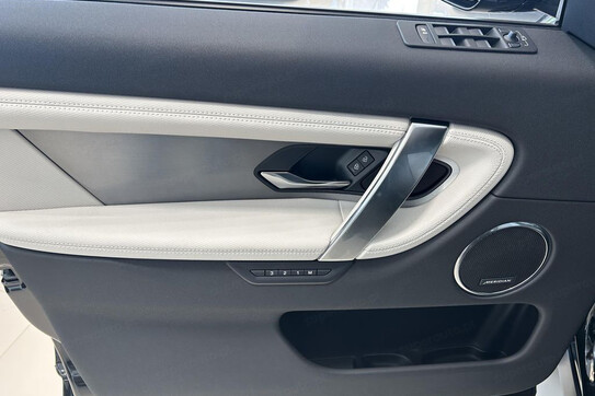 Land Rover Discovery Sport D165  Dynamic SE