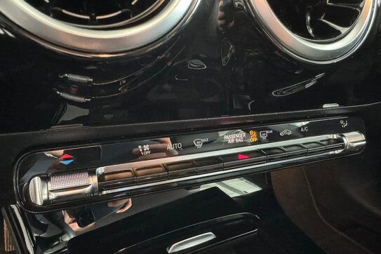 Mercedes CLA 180 d 7G-DCT