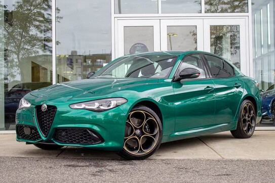 Alfa Romeo Giulia Intensa Q4