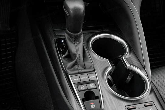 Toyota Camry Executive CVT