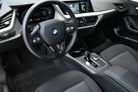 BMW Seria 1 118i Advantage