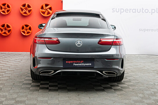 Mercedes E Klasa E 300 Coupe 2.0 9G-TRONIC