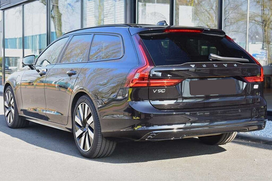 Volvo V90 T6 AWD Plug-In Hybrid Plus Dark