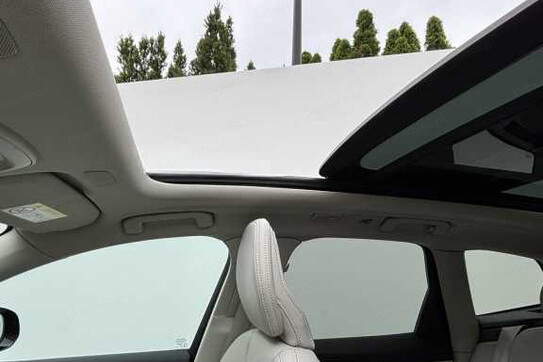 Volvo XC60 B5 B AWD Ultra Dark