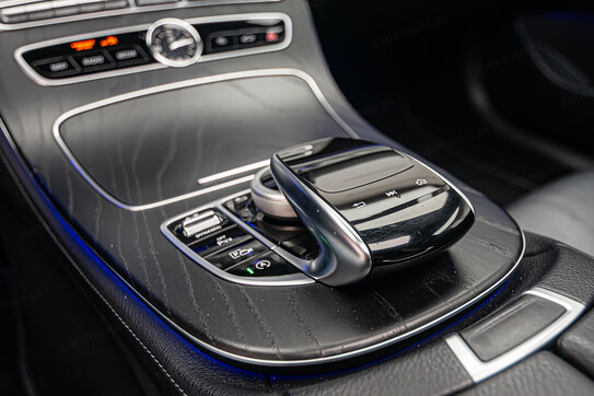 Mercedes E Klasa E 300 Coupe 2.0 9G-TRONIC