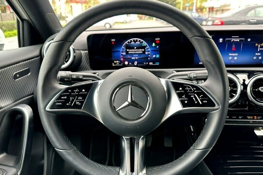Mercedes Klasa A 200 Progressive 7G-DCT