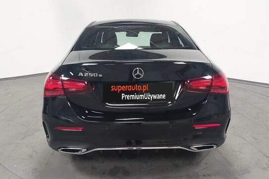 Mercedes Klasa A 250 e AMG Line