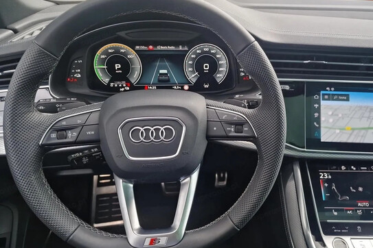 Audi Q8 55 TFSI e PHEV quattro Tiptronic