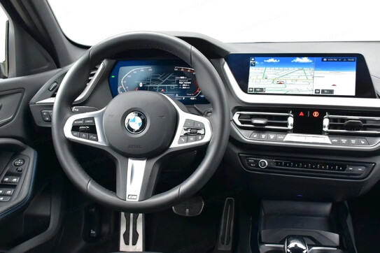BMW Seria 1 118i M Sport