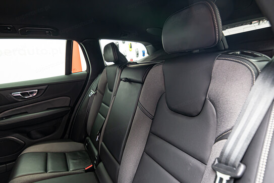 Volvo V60 B4 R-Design aut