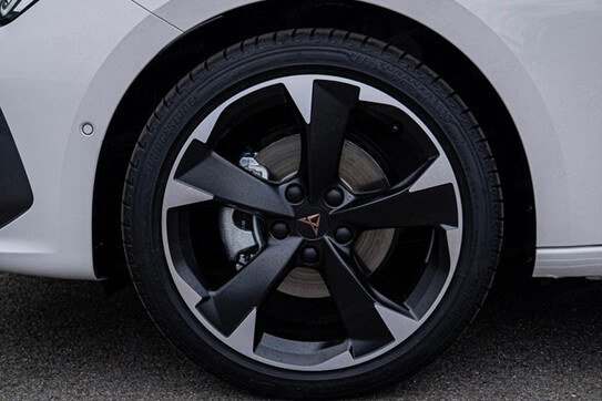 Cupra Leon 1.5 eTSI DSG