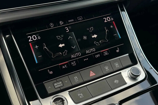 Audi Q8 55 TFSI mHEV quattro Tiptronic