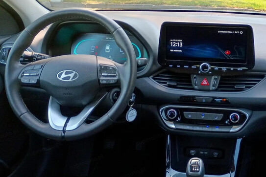 Hyundai i30 1.5 DPI Pure