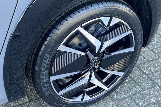 Peugeot 208 GT eDCS 1.2 mHEV