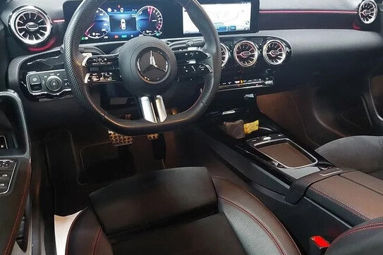Mercedes Klasa A 250 e AMG Line