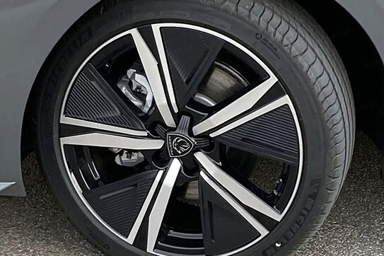 Peugeot 308 GT e-DCS 1.2 mHEV