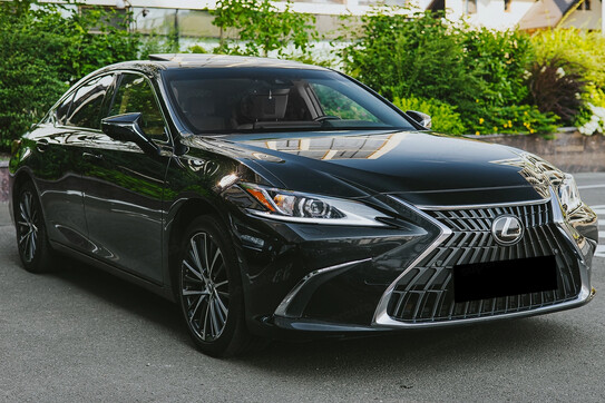 Lexus ES 300h Business Edition 2.5 E-CVT
