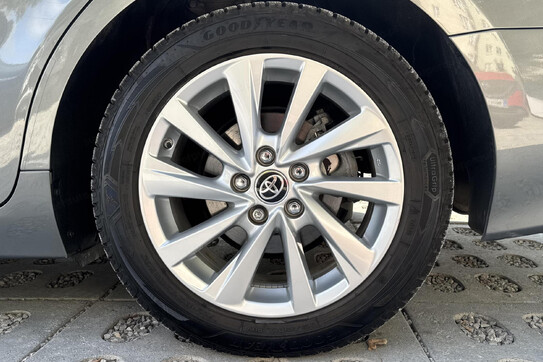 Toyota Camry Comfort 2.5 Hybrid CVT