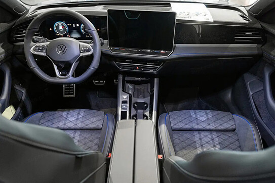 Volkswagen Passat 2.0 TSI R-Line Plus DSG