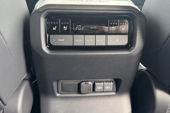 Toyota Land Cruiser Executive 2.8 Diesel