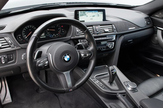 BMW Seria 3 Gran Turismo 330i xDrive M Sport