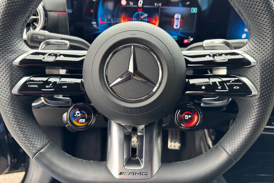 Mercedes CLA AMG 35 4-Matic Shooting Brake