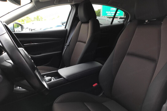 Mazda 3 2.0 Kanjo