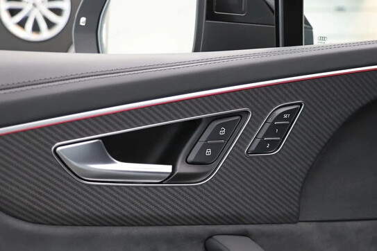Audi Q7 60 TFSI e PHEV quattro S Line Tiptr.
