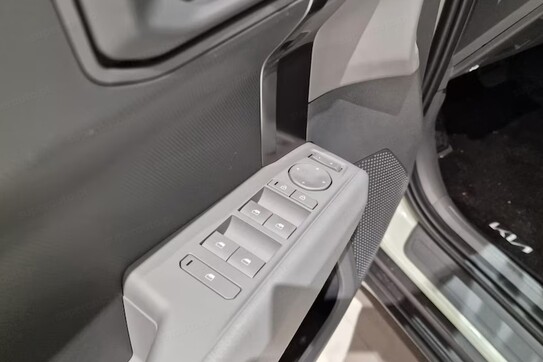 Kia EV3 81.4kWh Earth