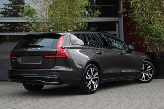 Volvo V60 B4 D Plus Dark