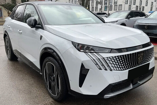 Peugeot 3008 e-3008 GT 73kWh