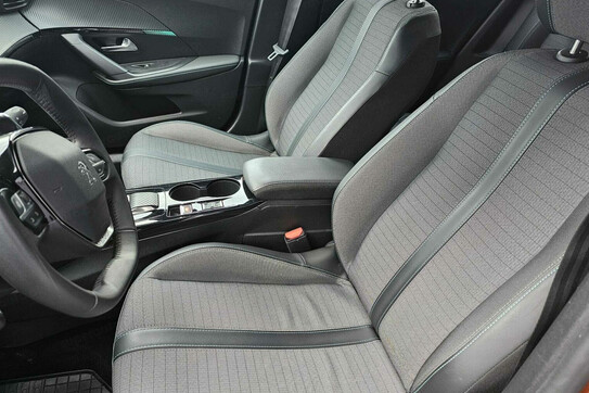 Peugeot 2008 1.2 PureTech Allure S&S EAT8