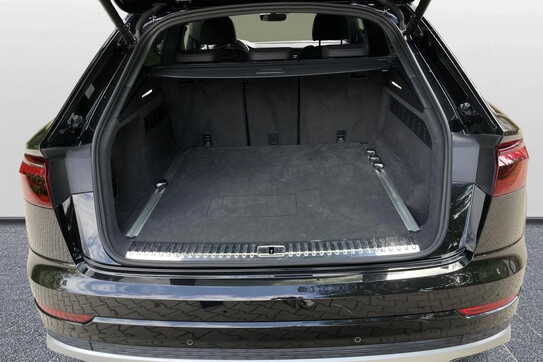 Audi Q8 55 TFSI e PHEV quattro Tiptronic