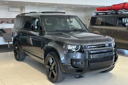 Land Rover Defender 110 3.0 D250 X-Dynamic HSE