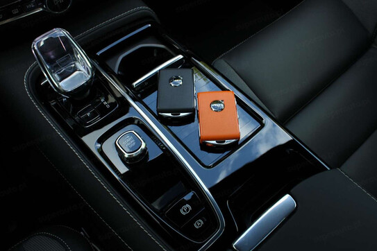 Volvo V60 T6 AWD Plug-In Hybrid Plus Dark