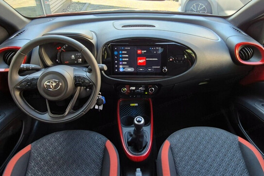 Toyota Aygo X 1.0 VVT-i Style