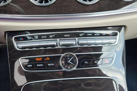 Mercedes E Klasa Coupe 300 AMG Line