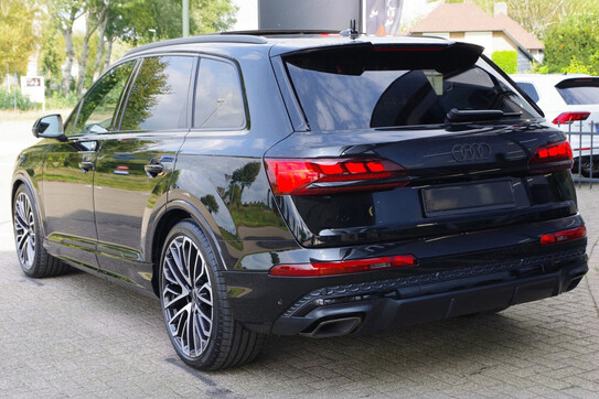 Audi Q7 50 TDI quattro S Line
