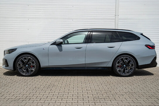 BMW Seria 5 Touring 540d xDrive M Sport