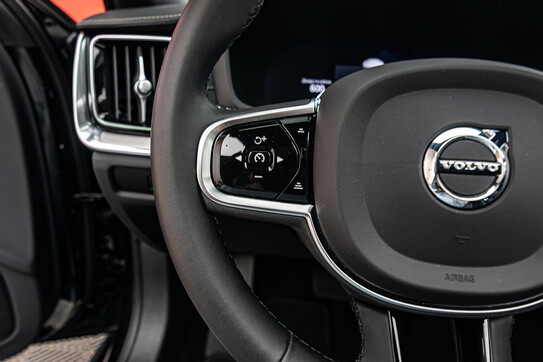 Volvo S60 B5 AWD Ultimate Dark aut