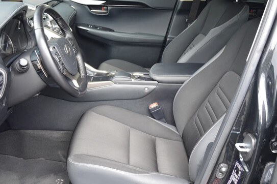 Lexus NX 300h 2.5 Hybrid