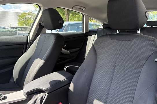 BMW Seria 3 Gran Turismo 320i GPF Advantage