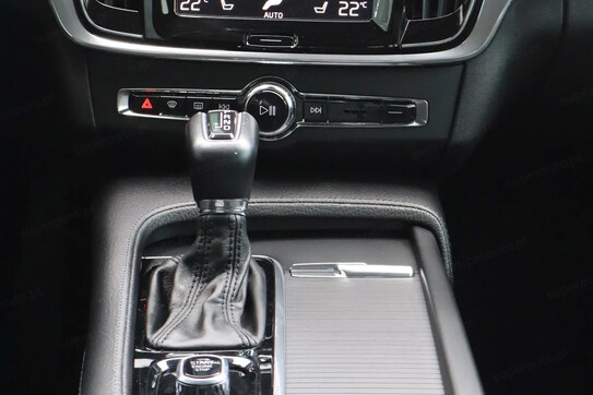 Volvo S90 D4 Momentum aut