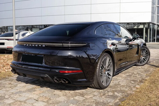 Porsche Panamera 4 E-Hybrid