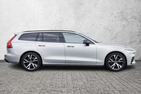 Volvo V60 B4 B Plus Dark