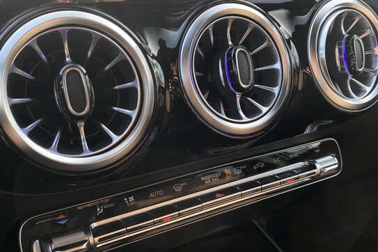 Mercedes GLA 220 4-Matic AMG Line