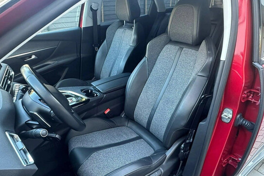 Peugeot 3008 1.2 PureTech Allure S&S EAT8