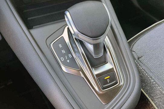 Renault Captur Techno 1.6 E-TECH Full Hybrid
