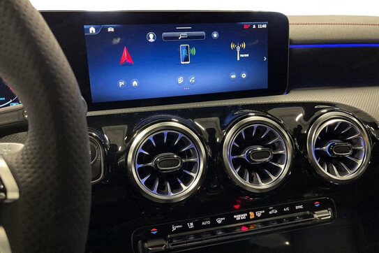 Mercedes CLA 200 AMG Line