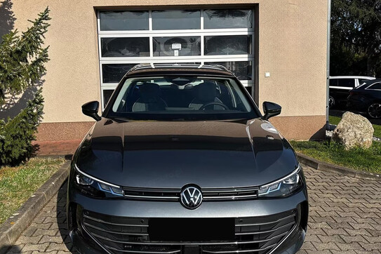 Volkswagen Passat Business Plus 1.5 TSI mHEV DSG